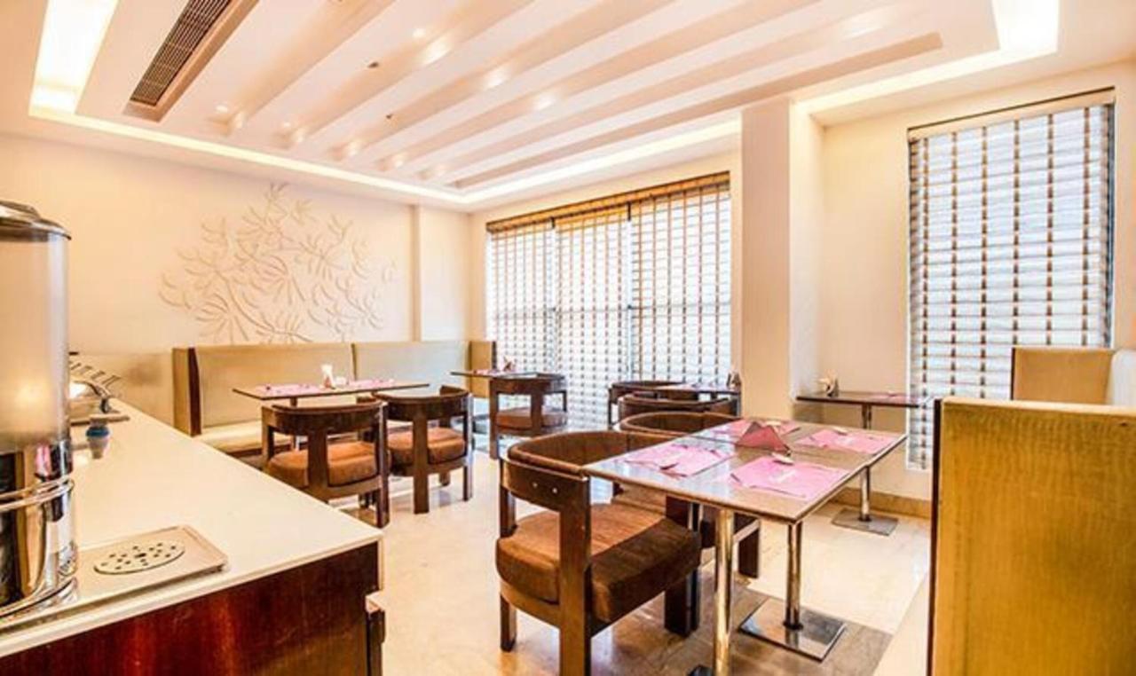 Jasmine Boutique Hotel Jasola New Delhi Eksteriør billede