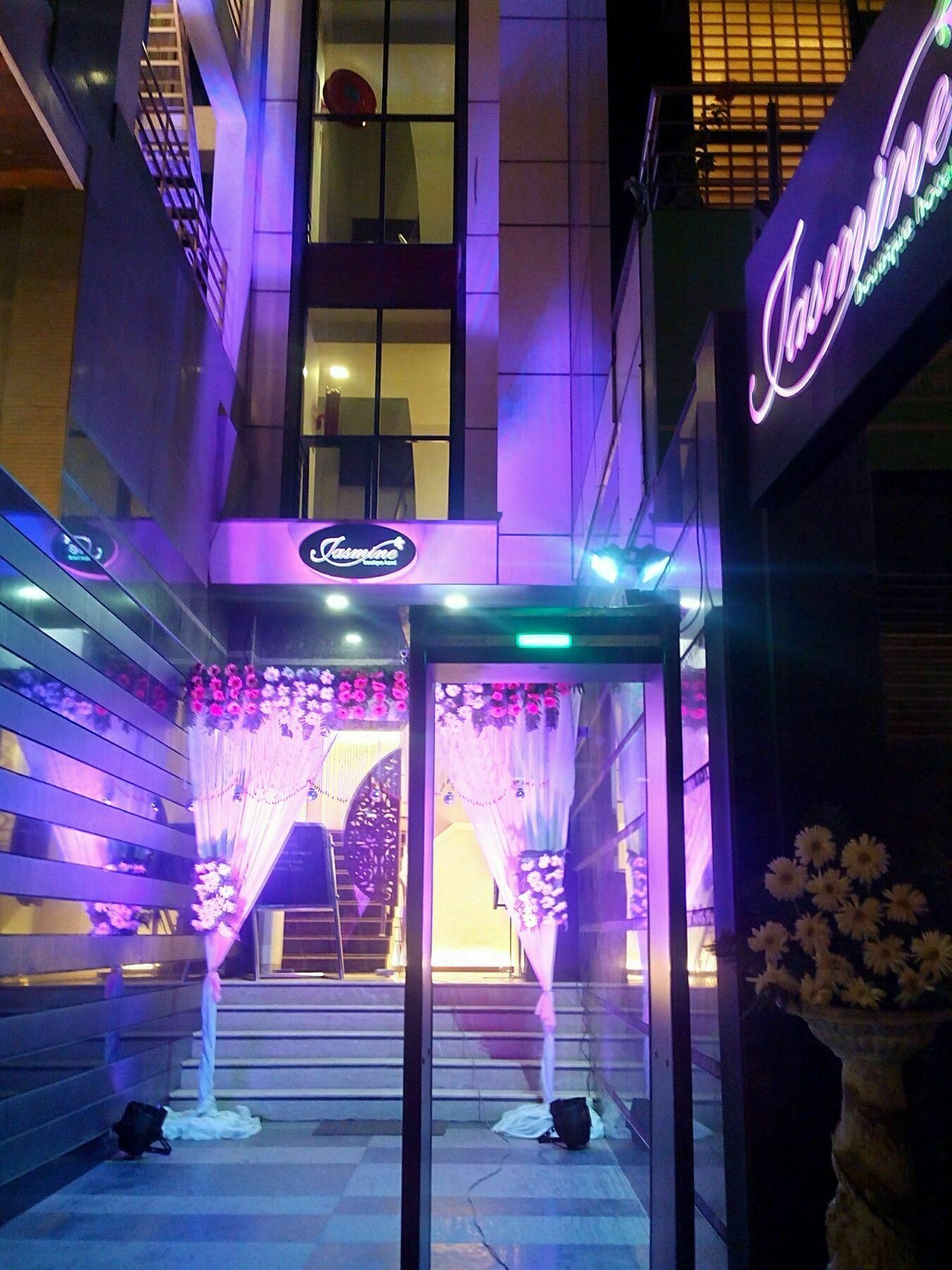 Jasmine Boutique Hotel Jasola New Delhi Eksteriør billede